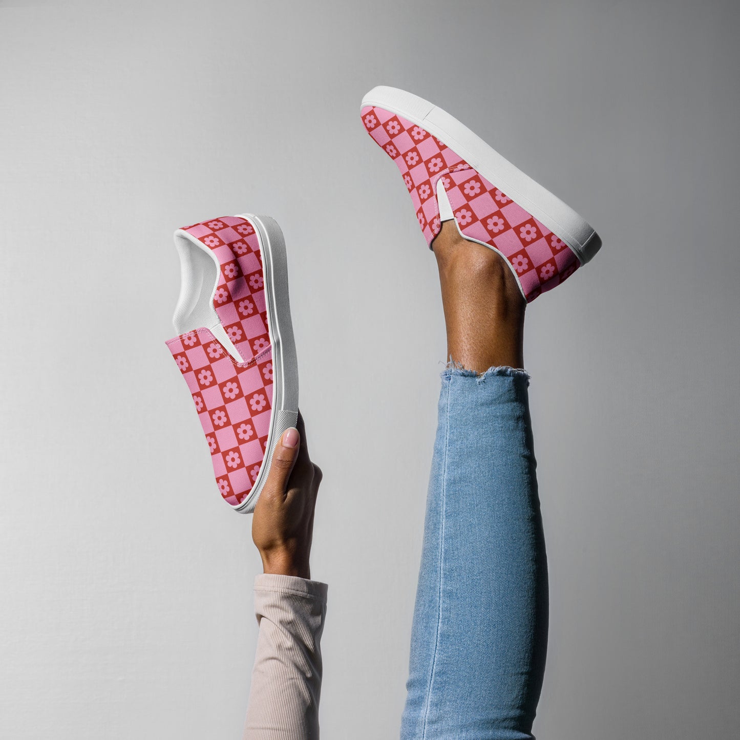 Checkered Flowers Women’s slip-on canvas shoes